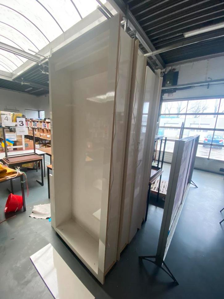 Witte kasten, Huis en Inrichting, Kasten | Boekenkasten, Zo goed als nieuw, 50 tot 100 cm, 200 cm of meer, 25 tot 50 cm, Ophalen