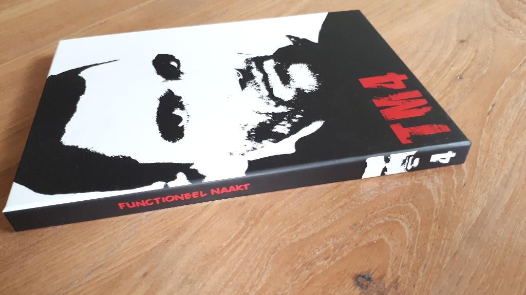 Theo Maassen - TM4 - Functioneel Naakt - DVD, Alle leeftijden, Ophalen of Verzenden, Zo goed als nieuw, Boxset