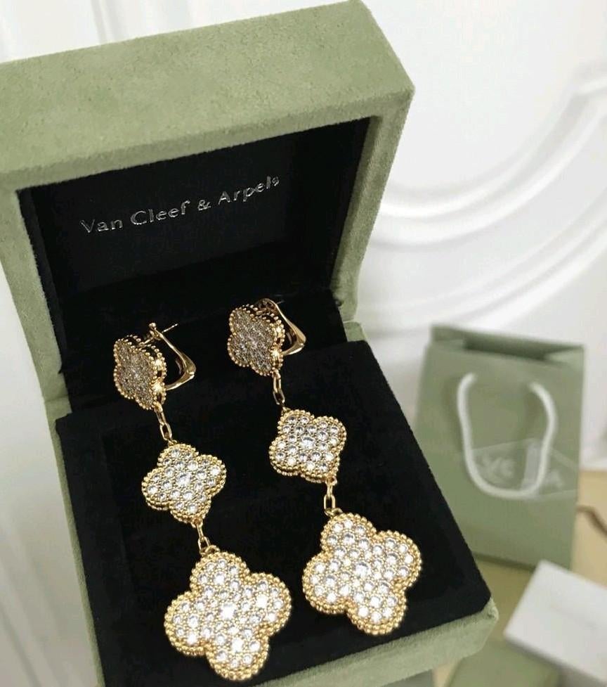 Nieuw klaver oorbellen earrings, Sieraden, Tassen en Uiterlijk, Oorbellen, Overige materialen, Nieuw, Ophalen of Verzenden, Knopjes of Stekers