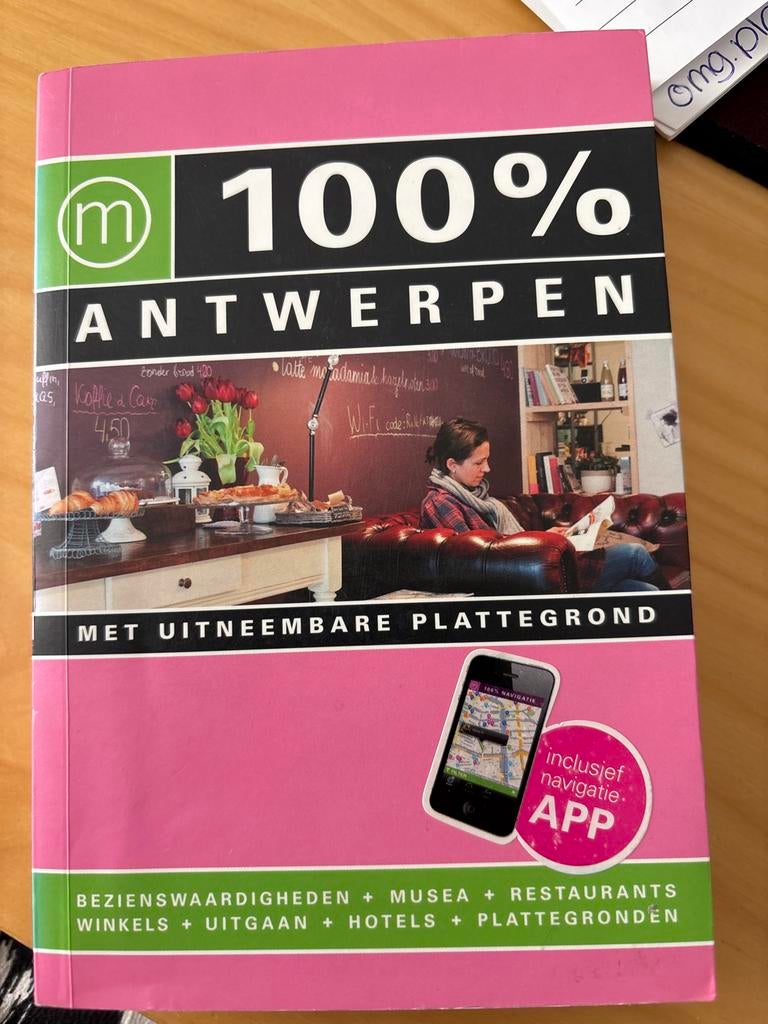 100% Antwerpen reisgids, Boeken, Ophalen of Verzenden, Reisgids of -boek, Benelux, Gelezen