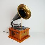 Retro radio- cassettespeler in de vorm van een grammofoon., Verzamelen, Retro, Ophalen, Audio en Video