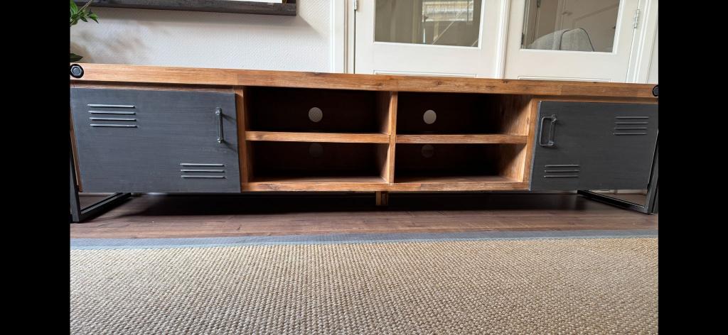 Televisiemeubel Manchester, acaciahout met metaal, Gebruikt, Retro/industrieel, 200 cm of meer, Minder dan 100 cm