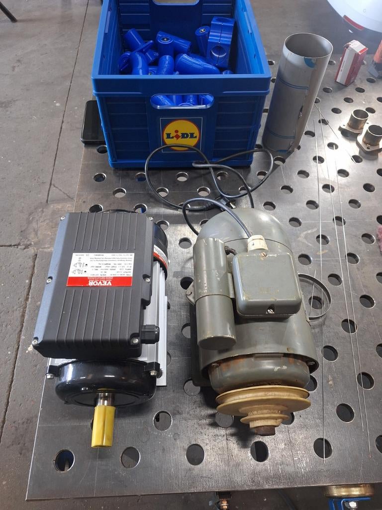 2 elecktromotor 220V, Doe-het-zelf en Verbouw, Motoren, Ophalen, Elektromotor