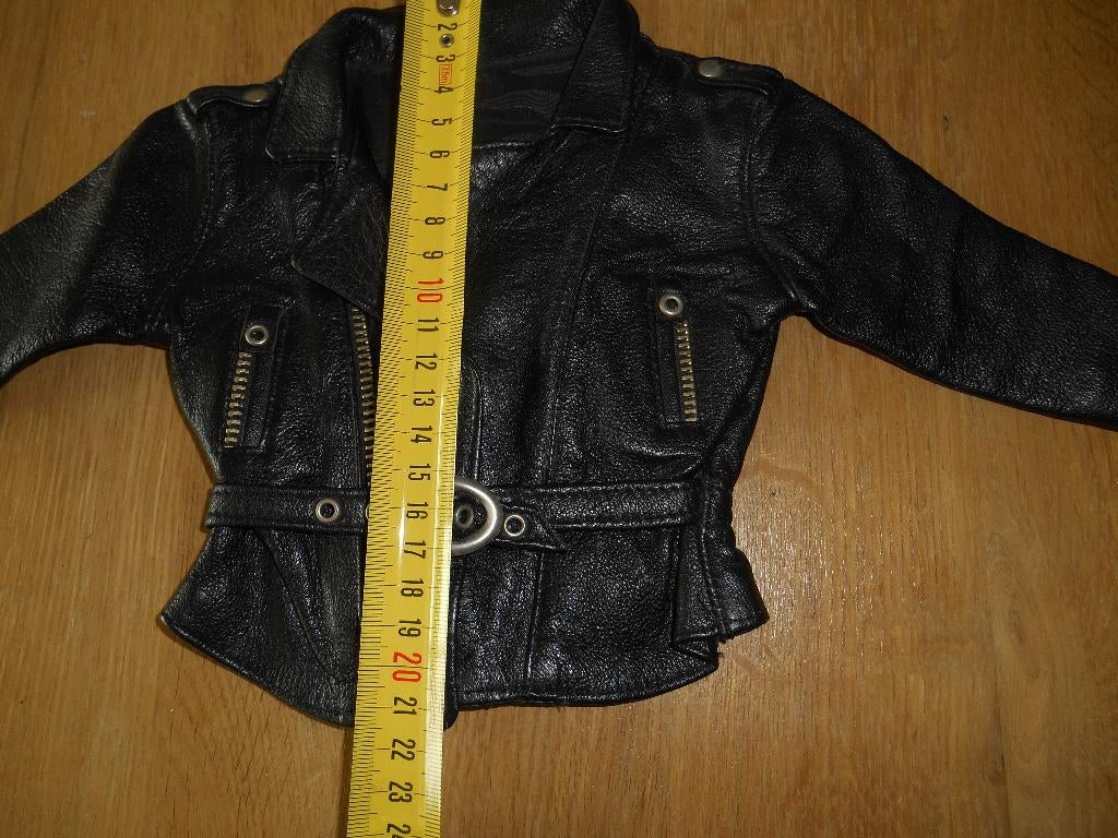 opruiming poppen en beren kleertjes stoer echt leren jasje, Ophalen of Verzenden