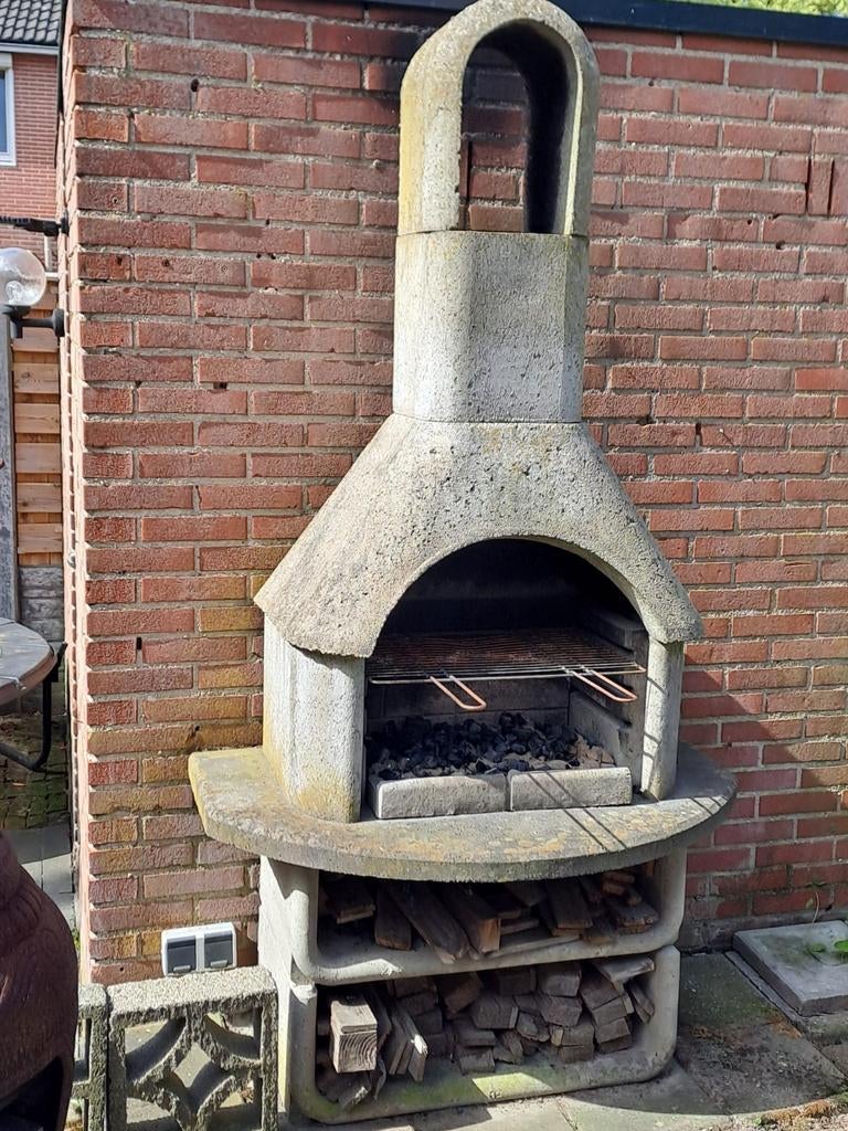 Betonnen Tuin BBQ - Perfect voor gezellige avonden, Ophalen, Gebruikt, Onbekend