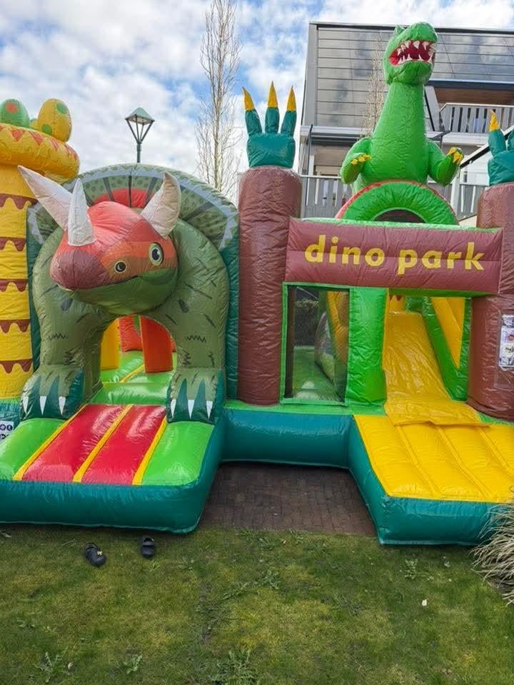 Springkussen Dino te huur, huren., Ophalen, Zo goed als nieuw, Overige