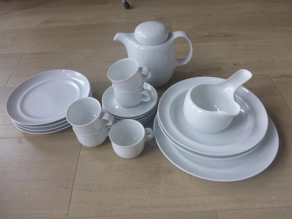 serviesdelen hutschenreuther tavola., Huis en Inrichting, Overige typen, Ophalen of Verzenden, Zo goed als nieuw, Overige stijlen