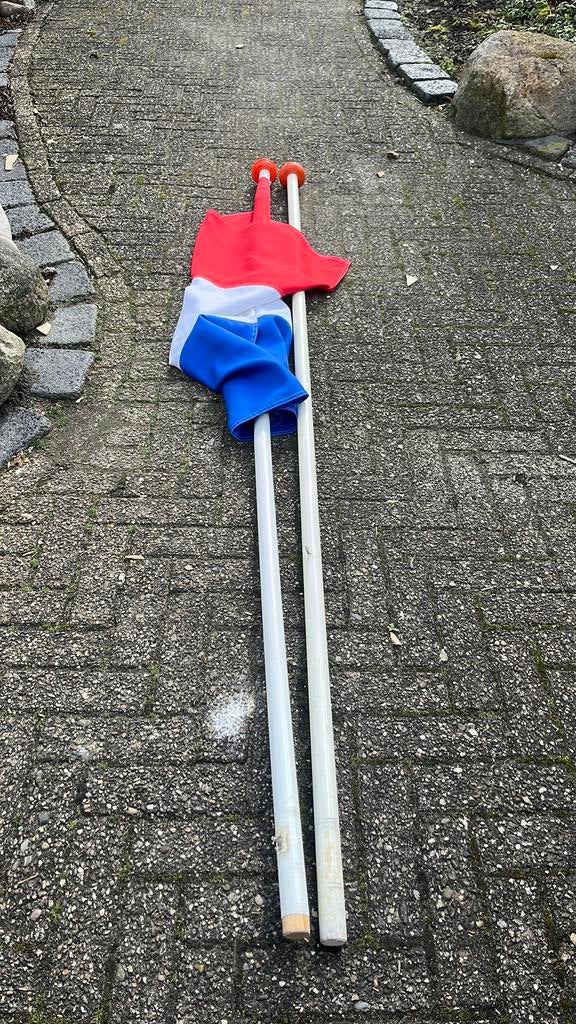 2 vlaggen stokken, Diversen, Vlaggen en Wimpels, Ophalen, Zo goed als nieuw