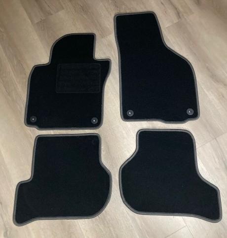 Mattenset voor een Volkswagen Golf 5, Auto-onderdelen, Interieur en Bekleding, Volkswagen, Nieuw, Ophalen of Verzenden