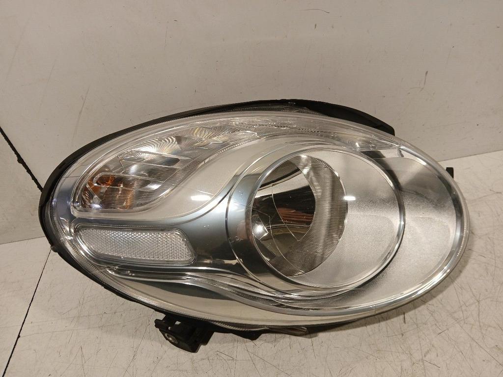 Koplamp rechts Fiat 500L, Onderdelen@venauto.nl, Van der Ven Autorecycling B.V., Gebruikt, Ettenseweg 76, 4706 PB Roosendaal, The Netherlands