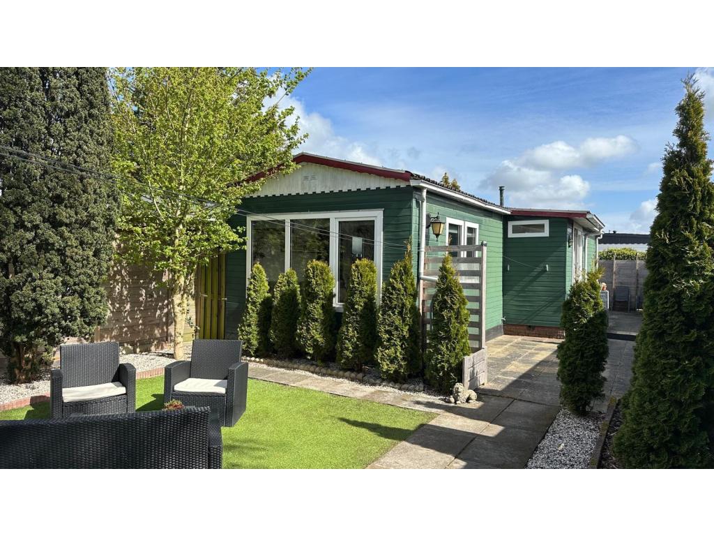 Chalet met eigen grond te koop in Opmeer,Noord-Holland!R#52R, Caravans en Kamperen, Stacaravans, Tot en met 3