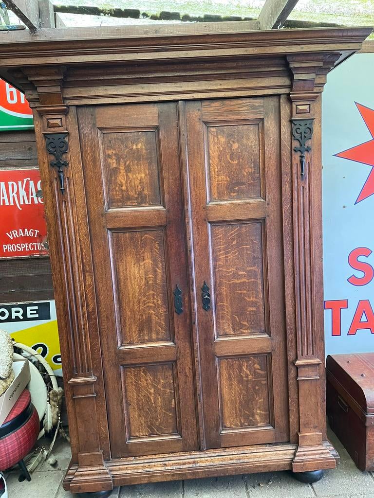 Antieke eiken kast met drie geheime lades., Antiek en Kunst, Antiek | Meubels | Kasten, Ophalen