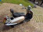 Scooter 50cc met geel kenteken 6500 km!, Fietsen en Brommers, Snorfietsen en Snorscooters, Ophalen of Verzenden, Zo goed als nieuw