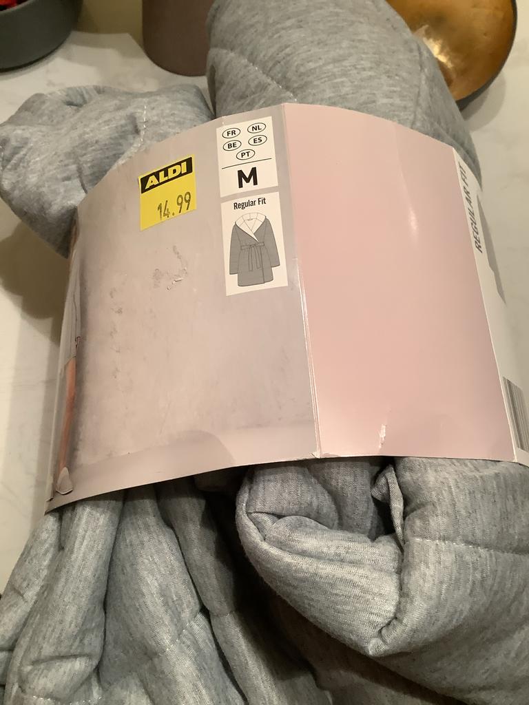 Nieuwe gewatteerde badjas van Aldi, maat M, Kleding | Dames, Overige Dameskleding, Nieuw, Ophalen of Verzenden