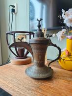 Antieke Arabische Dallah Koffiepot - Koper/Brons, Ophalen of Verzenden, Koper