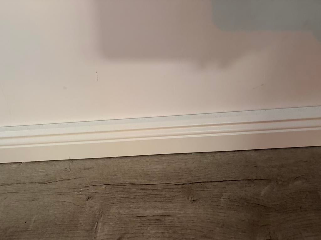 6 x nieuwe plinten wit (6,5 cm), Ophalen, Nieuw, Mdf, 200 tot 250 cm