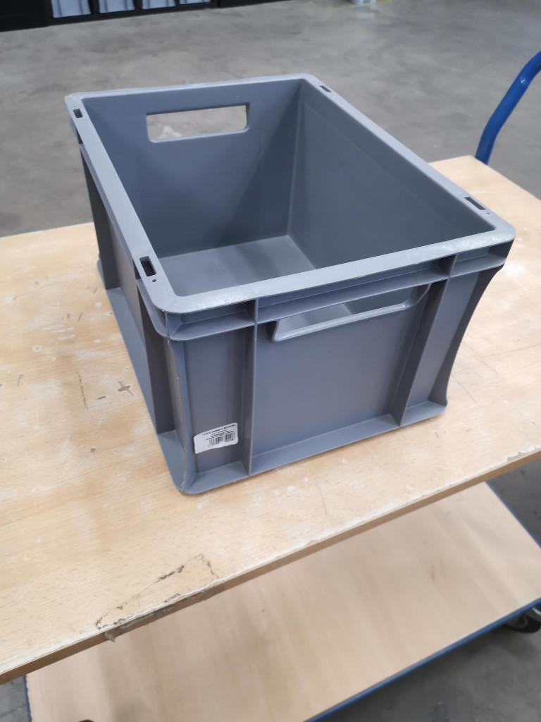Bauhaus Eurobox 40x30x22 cm, Doe-het-zelf en Verbouw, Kratten en Dozen, Ophalen, Gebruikt, Minder dan 50 cm, Minder dan 40 cm
