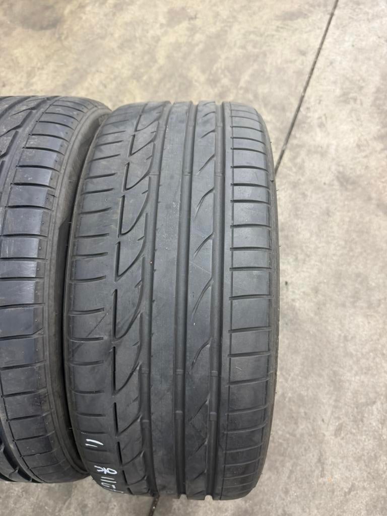 4x 235-40-19 Bridgestone zomer 6mm €350 incl montage !, Ophalen, Zomerbanden, Band(en)