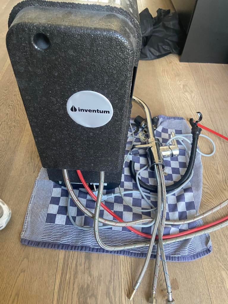 Boiler en heetwaterkraan Inventum 8L, Doe-het-zelf en Verbouw, Geisers en Boilers, Minder dan 20 liter, Ophalen, Zo goed als nieuw