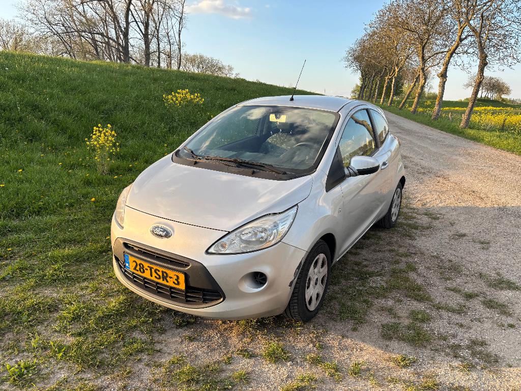 Ford Ka 1.2 69pk 2012 Grijs, Auto's, Ford, Particulier, Ka, Airbags, Airconditioning, Centrale vergrendeling, Elektrische ramen