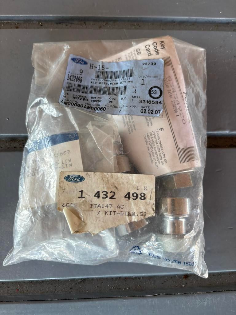 Ford S max wielslot moeren set 125, Ophalen of Verzenden