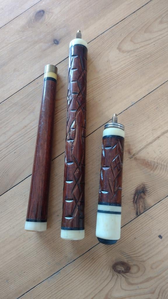 Mooie houten biljartkeu - Handgesneden details, Ophalen of Verzenden, Gebruikt, Keu of Ballen