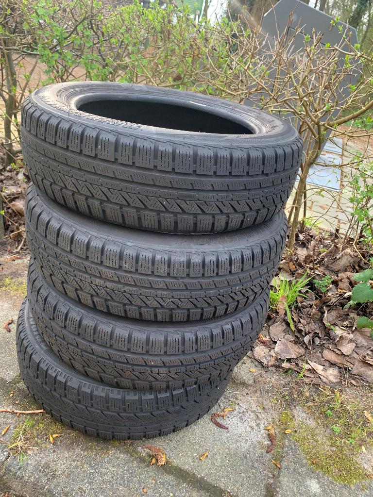 Winterbanden Set voor Toyota Aygo/Citroen C1/Peugeot 107, Auto-onderdelen, Banden en Velgen, Ophalen, 14 inch, 155 mm, Winterbanden