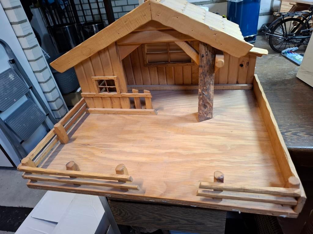 Houten stal voor kerststal of poppetjes, Ophalen