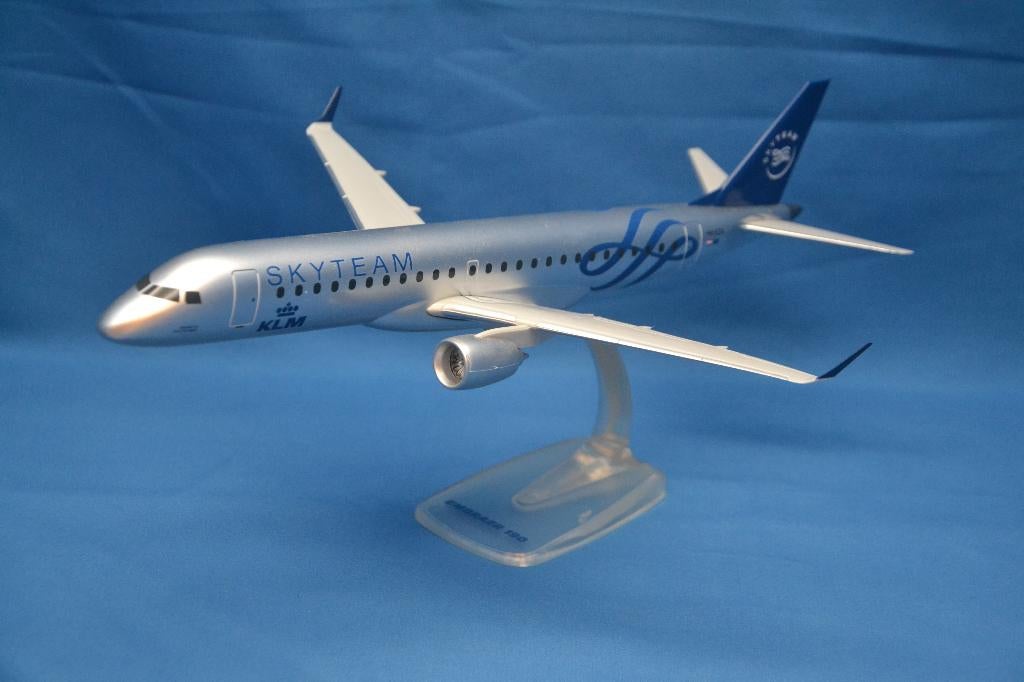 Embraer 190 KLM Skyteam (nieuw), Verzamelen, Luchtvaart en Vliegtuigspotten, Schaalmodel, ., Nieuw, Ophalen of Verzenden
