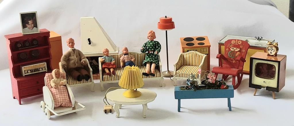 Jaren '60 Vintage poppenhuis spulletjes, Verzamelen, Poppenhuizen en Toebehoren, Ophalen of Verzenden, Gebruikt, Poppenhuis