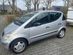 Mercedes-Benz A-Klasse 1.4 A140 2002 Grijs, Auto's, Voorwielaandrijving, 1005 kg, 40 €/maand, 4 cilinders