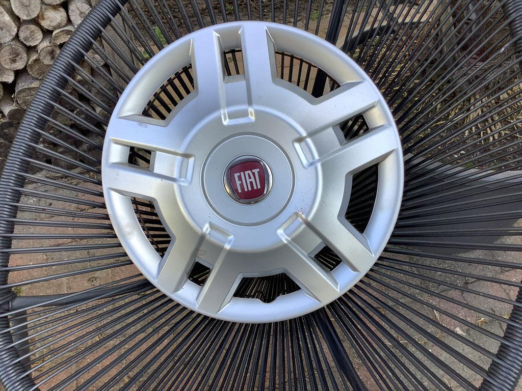 Originele Fiat Ducato Camper Velgdoppen Set 15 inch, Auto diversen, Wieldoppen, Ophalen, Gebruikt