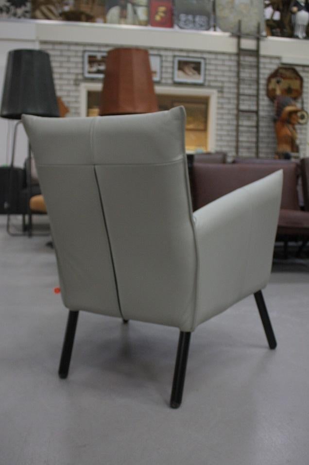 Mooie luxe fauteuil Joris Jess Design echt leer lichtgrijs, Ophalen, 75 tot 100 cm, Zo goed als nieuw, Leer