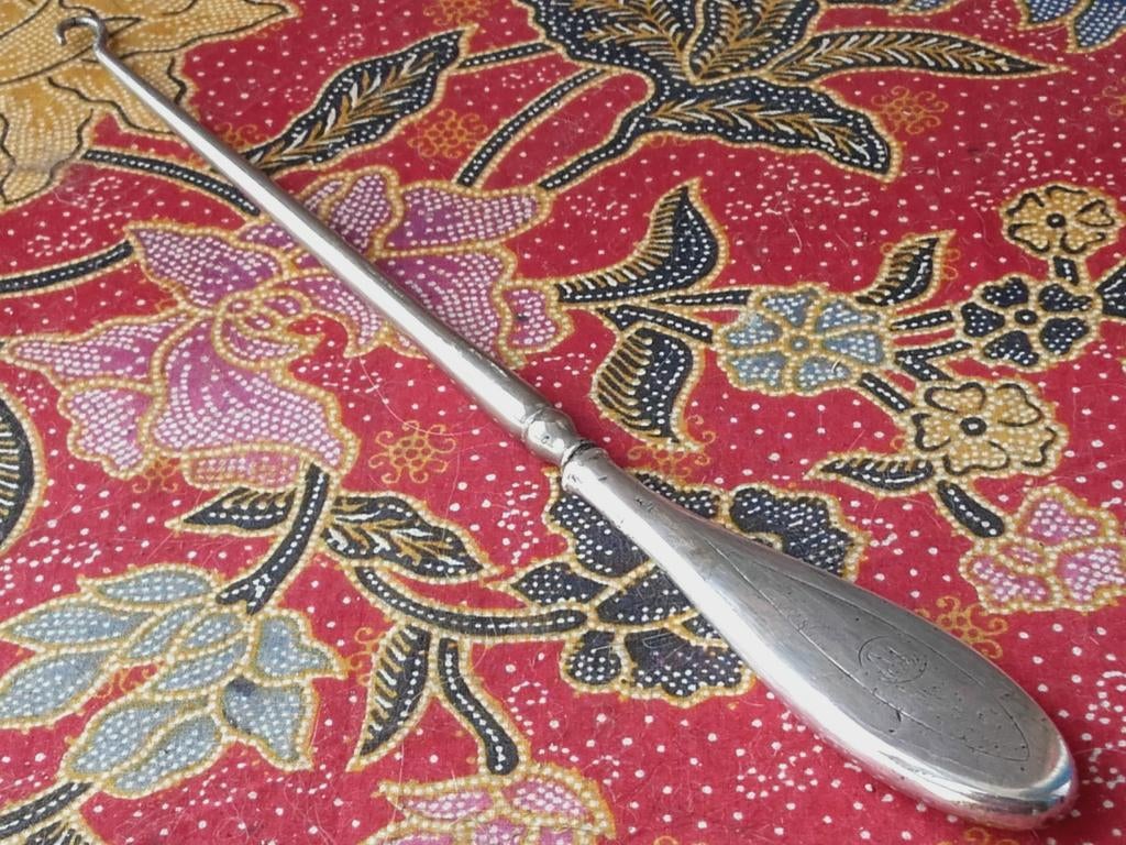 Antieke veterhaak uit Engeland van zilver 28,2 cm., Antiek en Kunst, Ophalen of Verzenden, Zilver