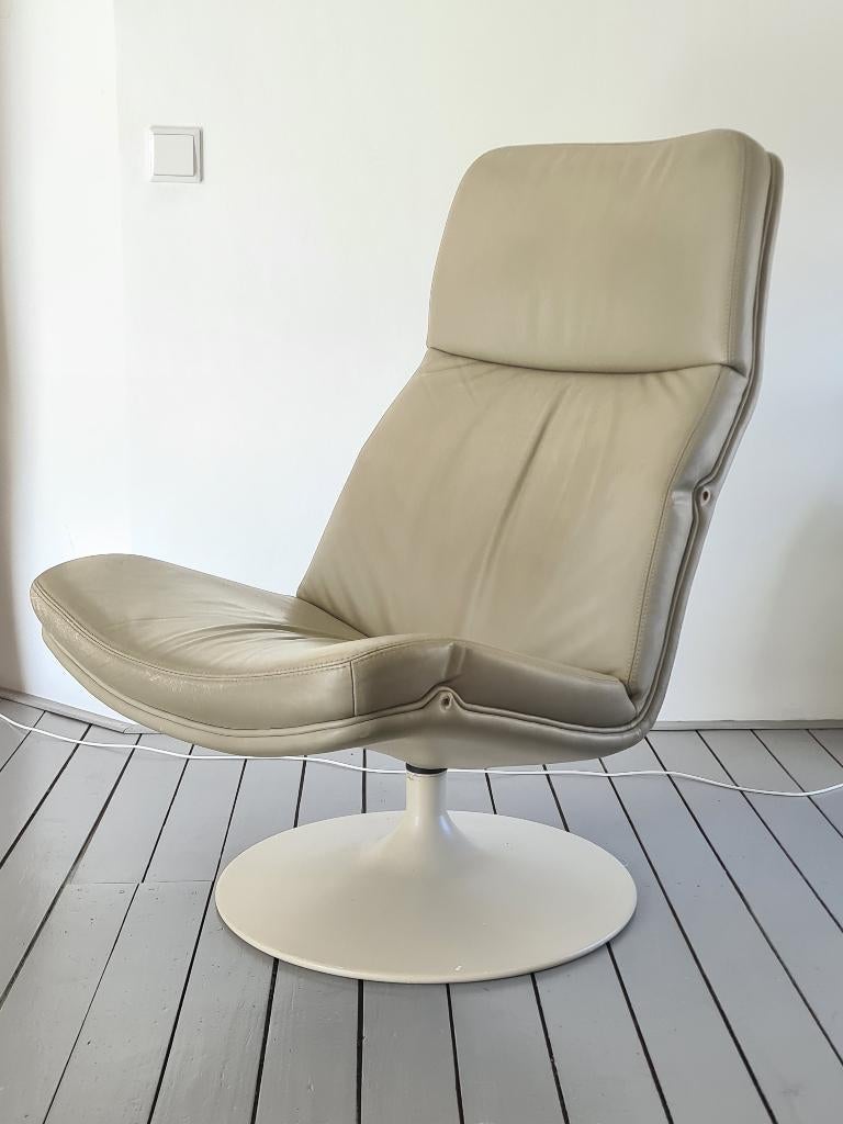 fauteuil Artifort met of zonder armleuning, Huis en Inrichting, Fauteuils, Gebruikt, Leer, 50 tot 75 cm, Minder dan 75 cm, Ophalen