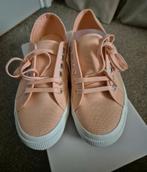 Zalm kleurige gympen van Superga, Ophalen of Verzenden, Nieuw, Roze, Sneakers of Gympen