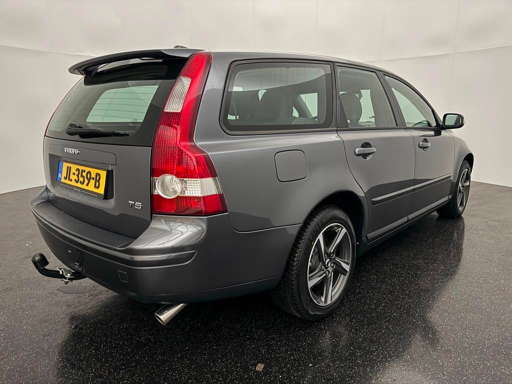 Volvo V50 2.5 T5 AWD Kinetic / YOUNGTIMER / Leder / Xenon, Auto's, Automaat, Gebruikt, Zwart, Stoelverwarming