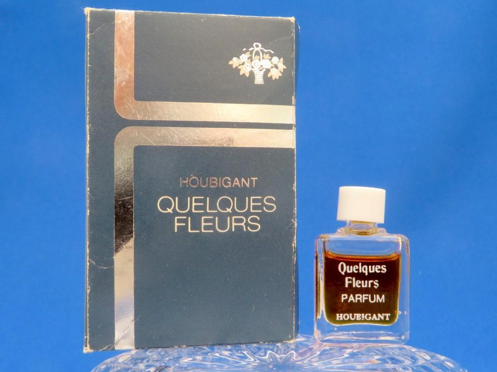 Mini - HOUBIGANT - Quelques Fleurs - 3ml - p - 3,4cm, Verzamelen, Parfumverzamelingen, Zo goed als nieuw, Miniatuur, Gevuld, Ophalen of Verzenden