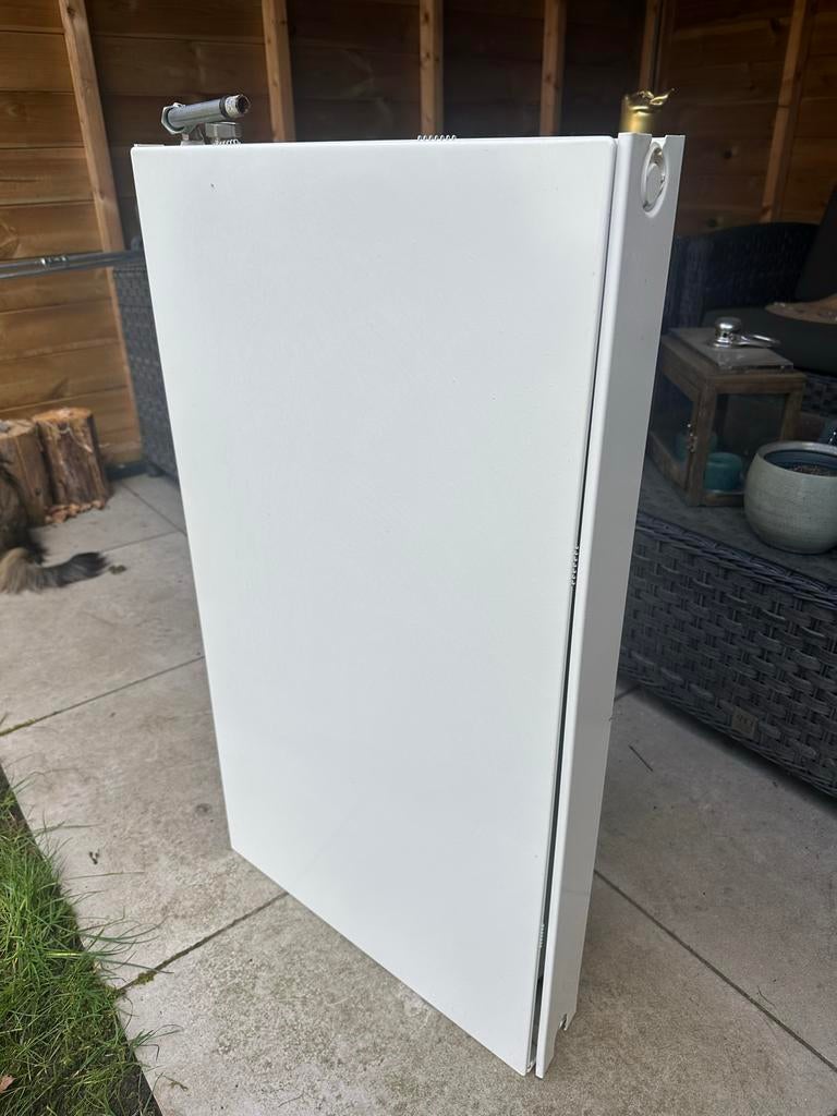Witte radiator, smal model, Ophalen, Gebruikt, Radiator, 60 tot 150 cm