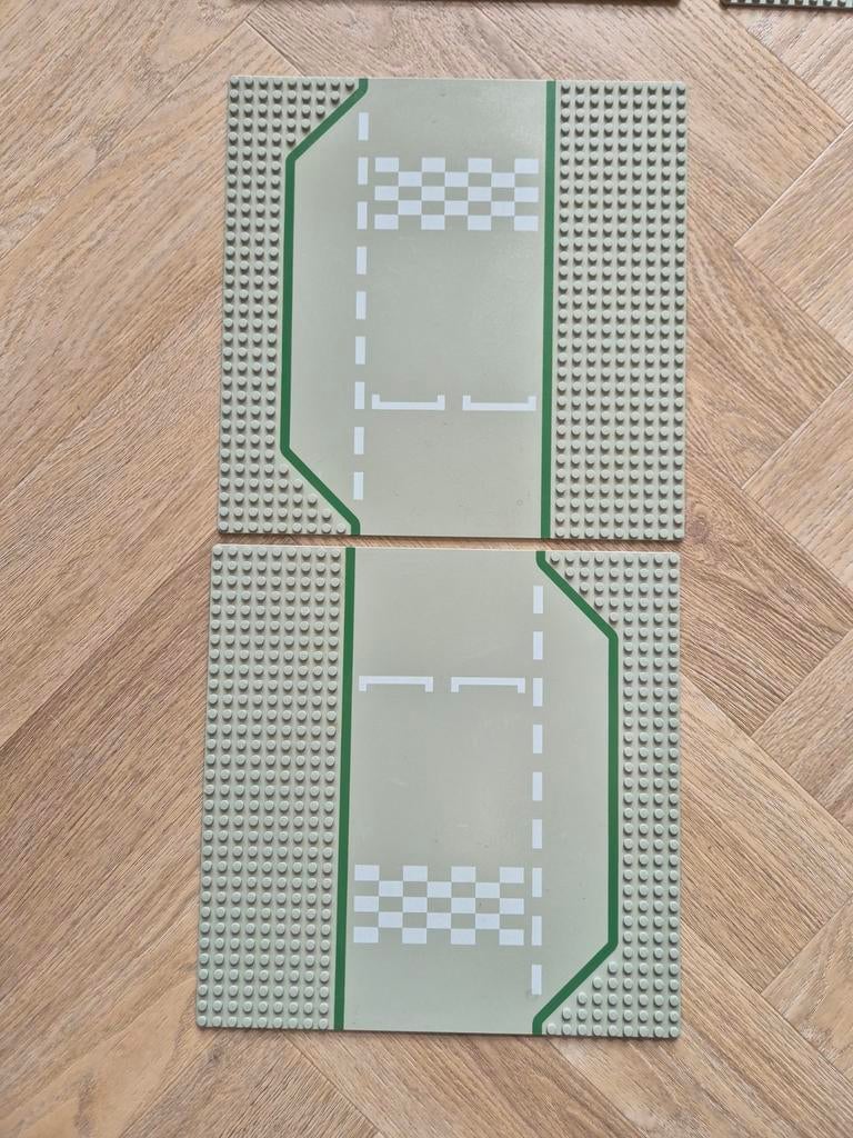 2 lego weg platen wegenplaten grondplaten 4555 6381 6395, Kinderen en Baby's, Speelgoed | Duplo en Lego, Ophalen of Verzenden