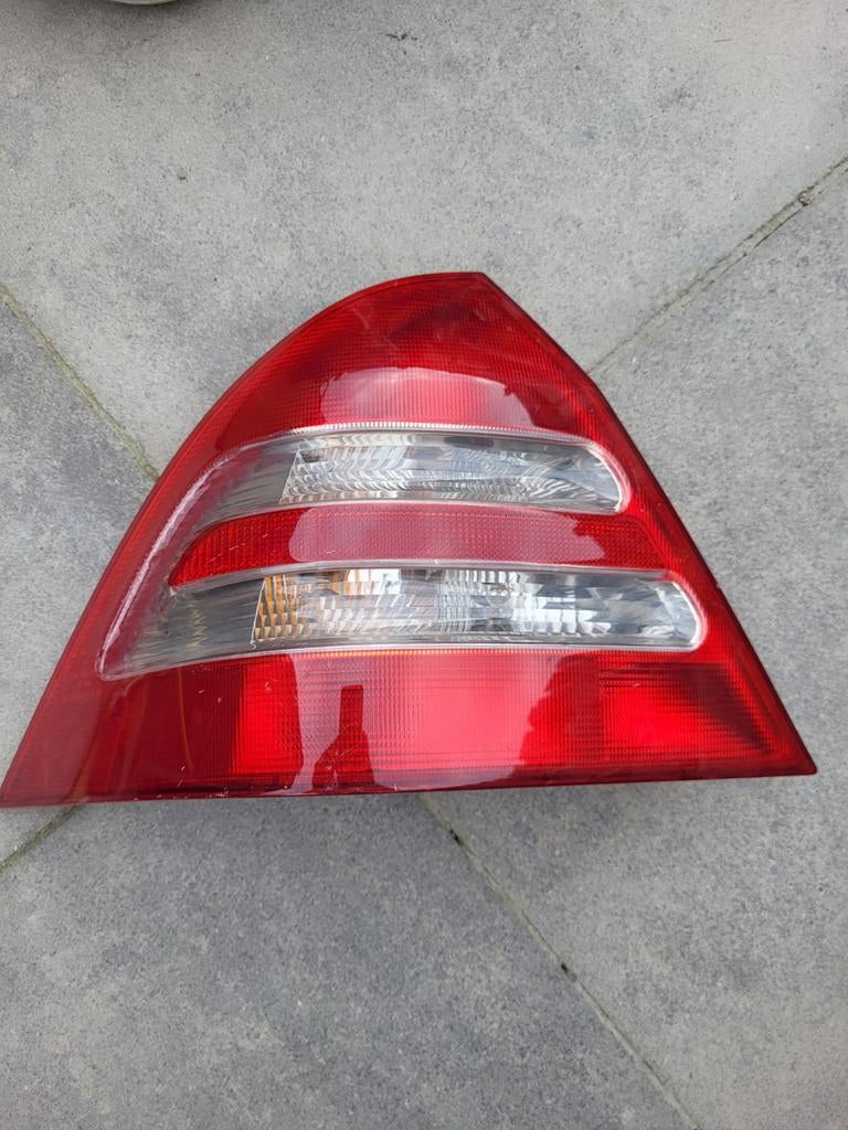 Achterlicht links Mercedes-Benz W203 Avantgarde, Ophalen of Verzenden, Gebruikt, Mercedes-Benz