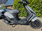Piaggio Zipp in uitstekende en goed onderhouden  staat., Fietsen en Brommers, Ophalen, Gebruikt, Maximaal 45 km/u, Piaggio Zip