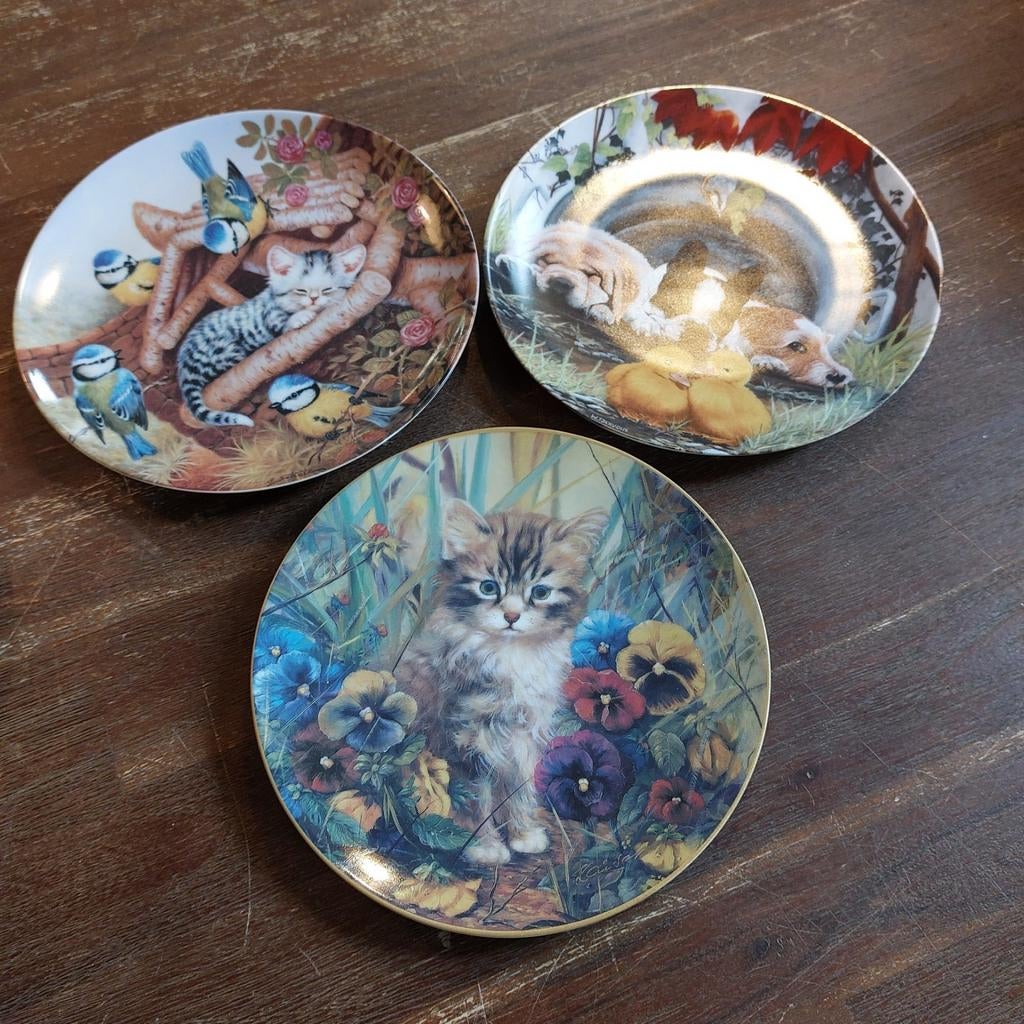 3 Bradford Exchange sierborden met katten en vogels, Antiek en Kunst, Antiek | Porselein, Ophalen of Verzenden