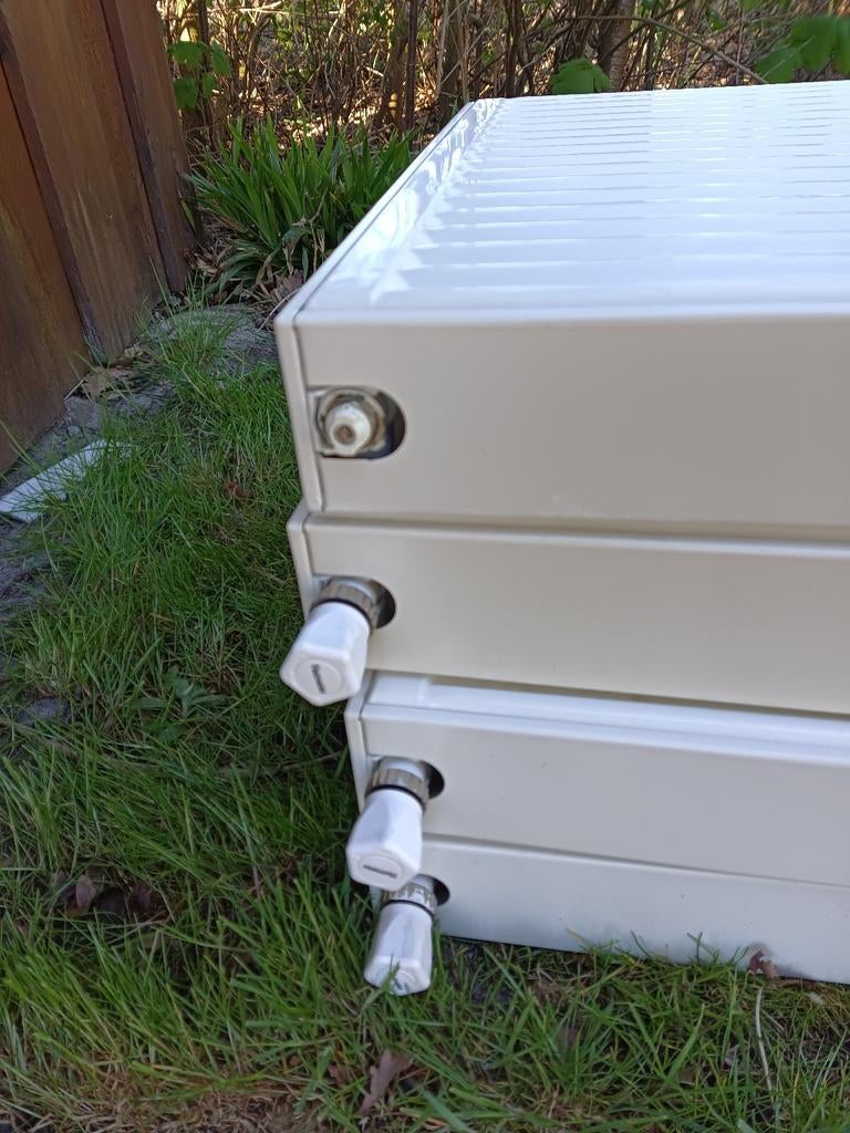 Radiatoren t22 en t33, Doe-het-zelf en Verbouw, Verwarming en Radiatoren, Radiator, 30 tot 80 cm, 60 tot 150 cm, Ophalen