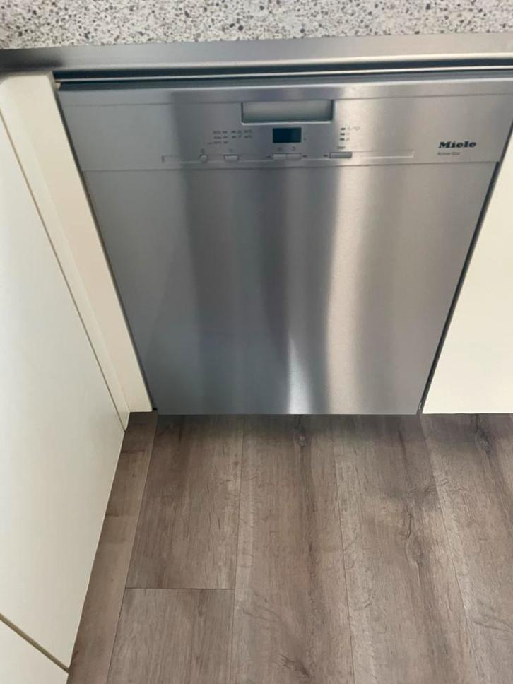 Miele G 4310 SCU vaatwasser met besteklade, Witgoed en Apparatuur, Vaatwasmachines, Gebruikt, Inbouw, 85 tot 90 cm, 60 cm of meer