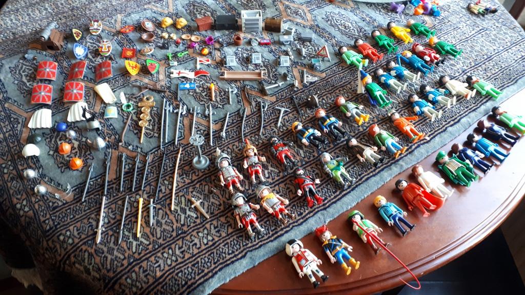 30 stuks vintage Playmobil poppetjes en meer zie foto's, Ophalen, Gebruikt
