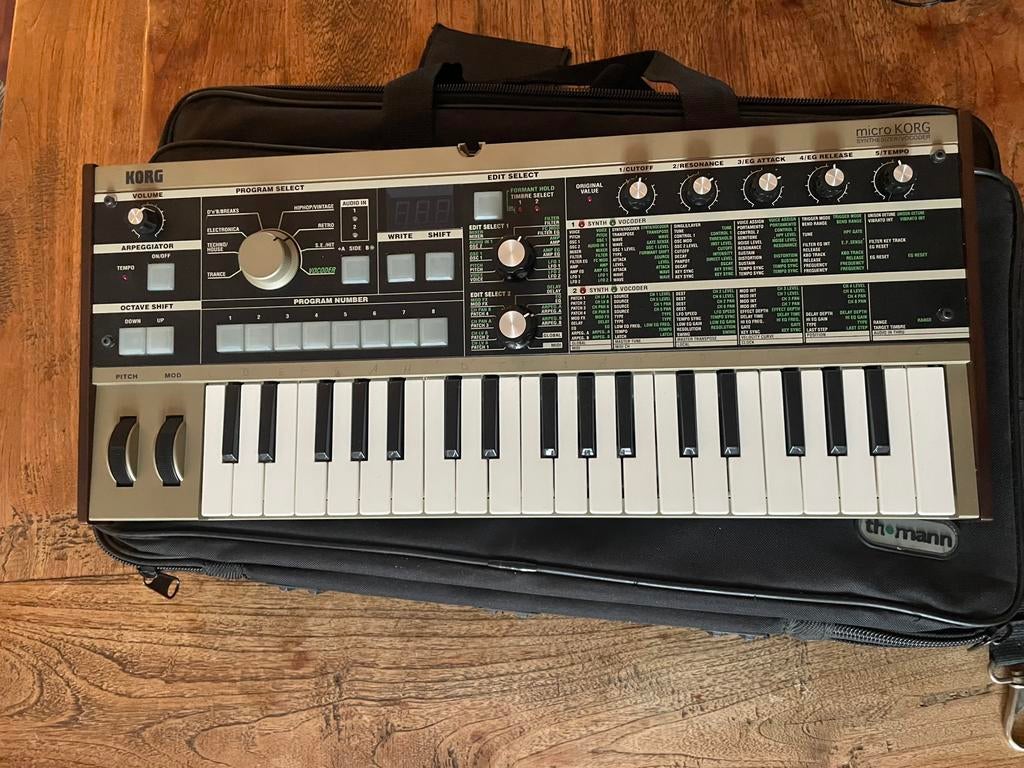 Korg Microkorg, Muziek en Instrumenten, Synthesizers, Ophalen, Zo goed als nieuw, 61 toetsen, Korg