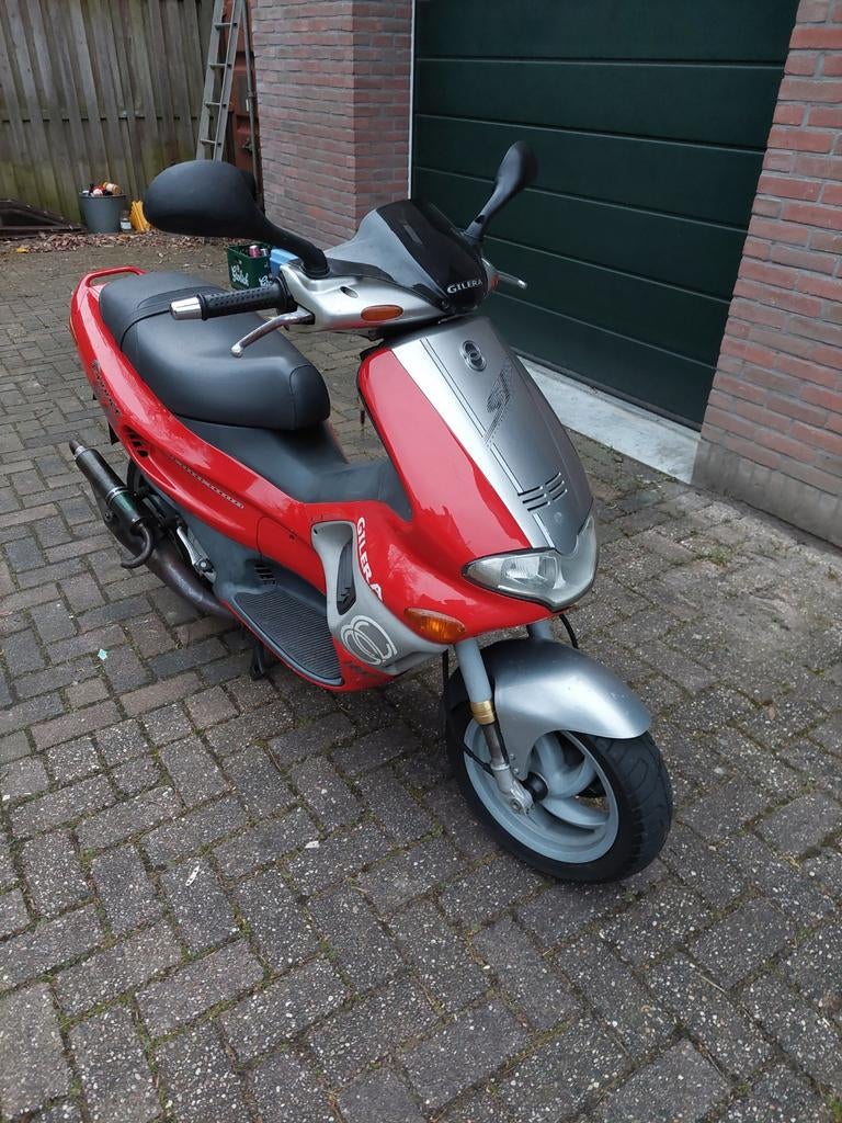 Nette Gilera Runner 180cc, Fietsen en Brommers, Scooters | Piaggio, Gebruikt, Overige modellen, Benzine, Ophalen