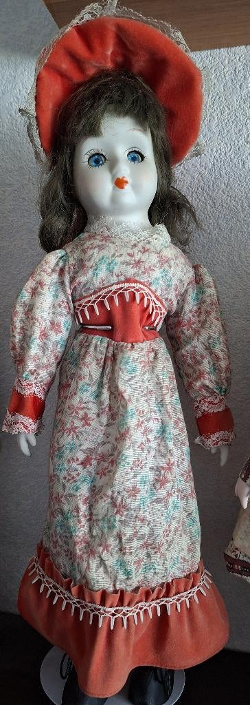 Vintage porseleinen verzamelpop, Verzamelen, Ophalen, Zo goed als nieuw, Pop