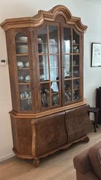 Klassieke servieskast, Huis en Inrichting, Kasten | Vitrinekasten, Ophalen, 100 tot 150 cm, Klassiek notenhout, 25 tot 50 cm